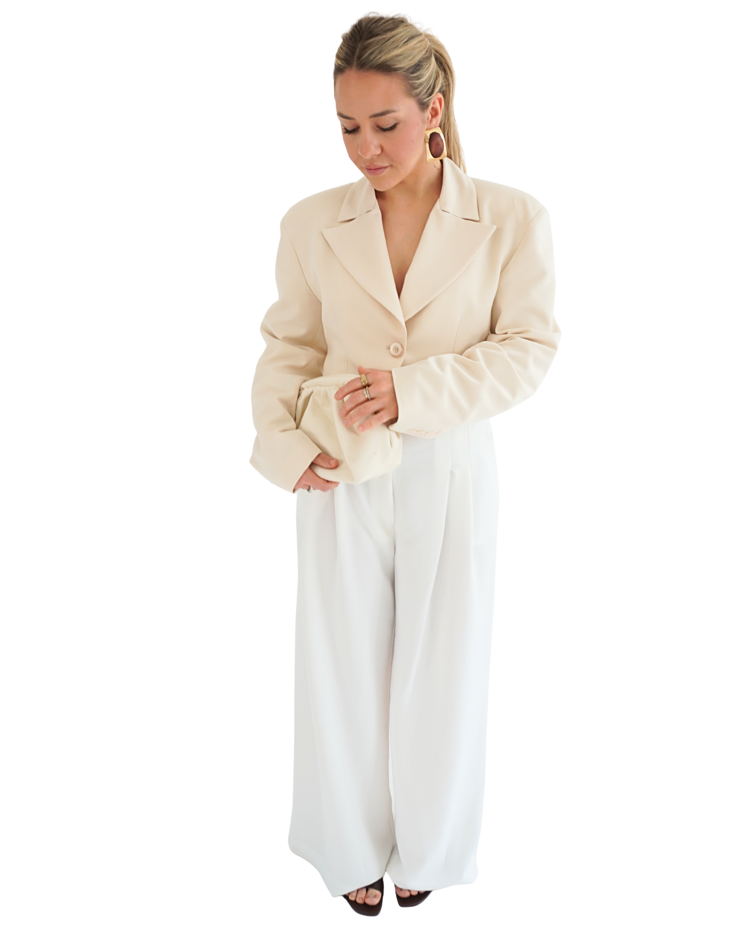 Beige apricot crop blazer THÉFI styled with Dione cream trousers for an elegant minimal outfit