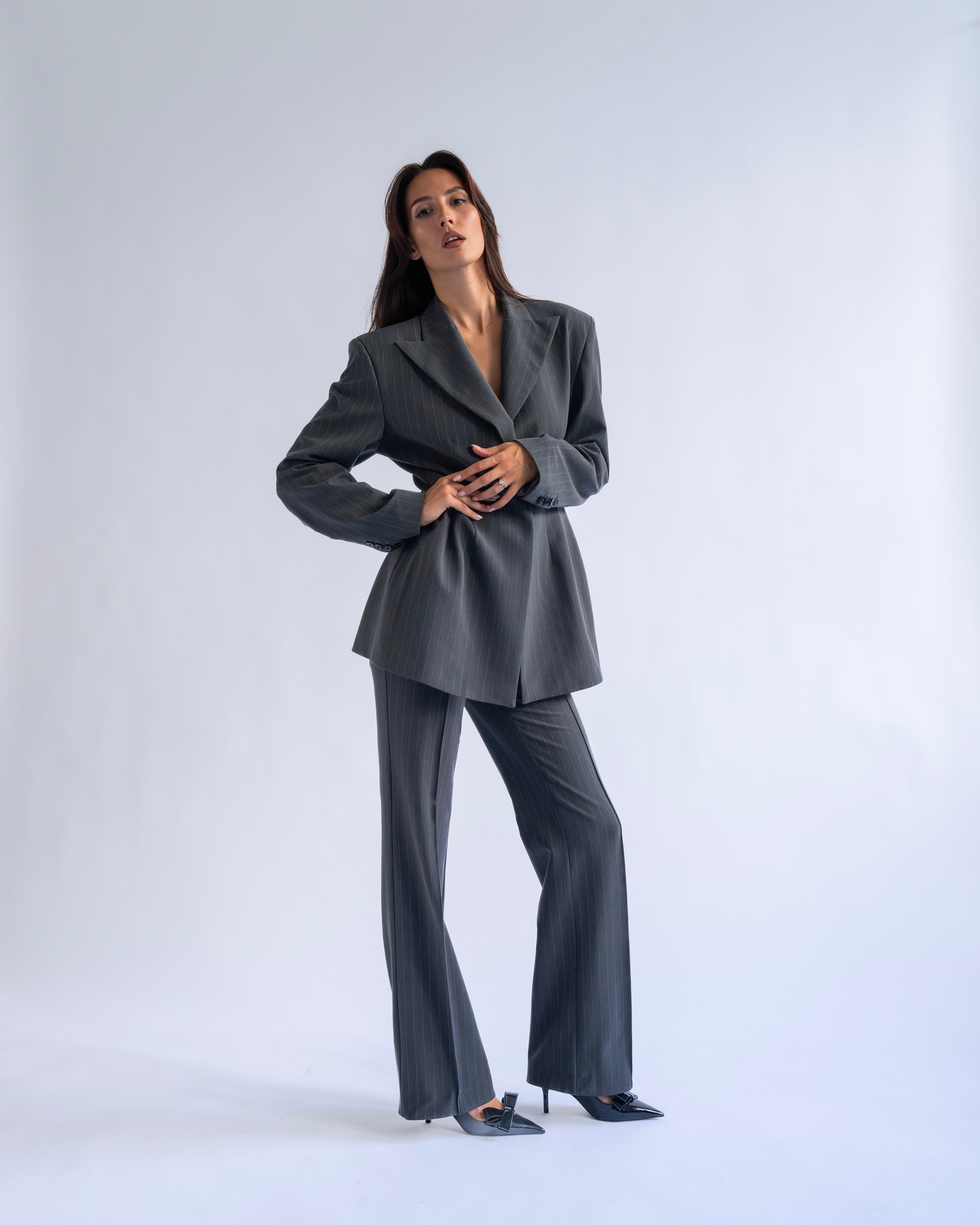 GREY SIGNATURE HOURGLASS BLAZER