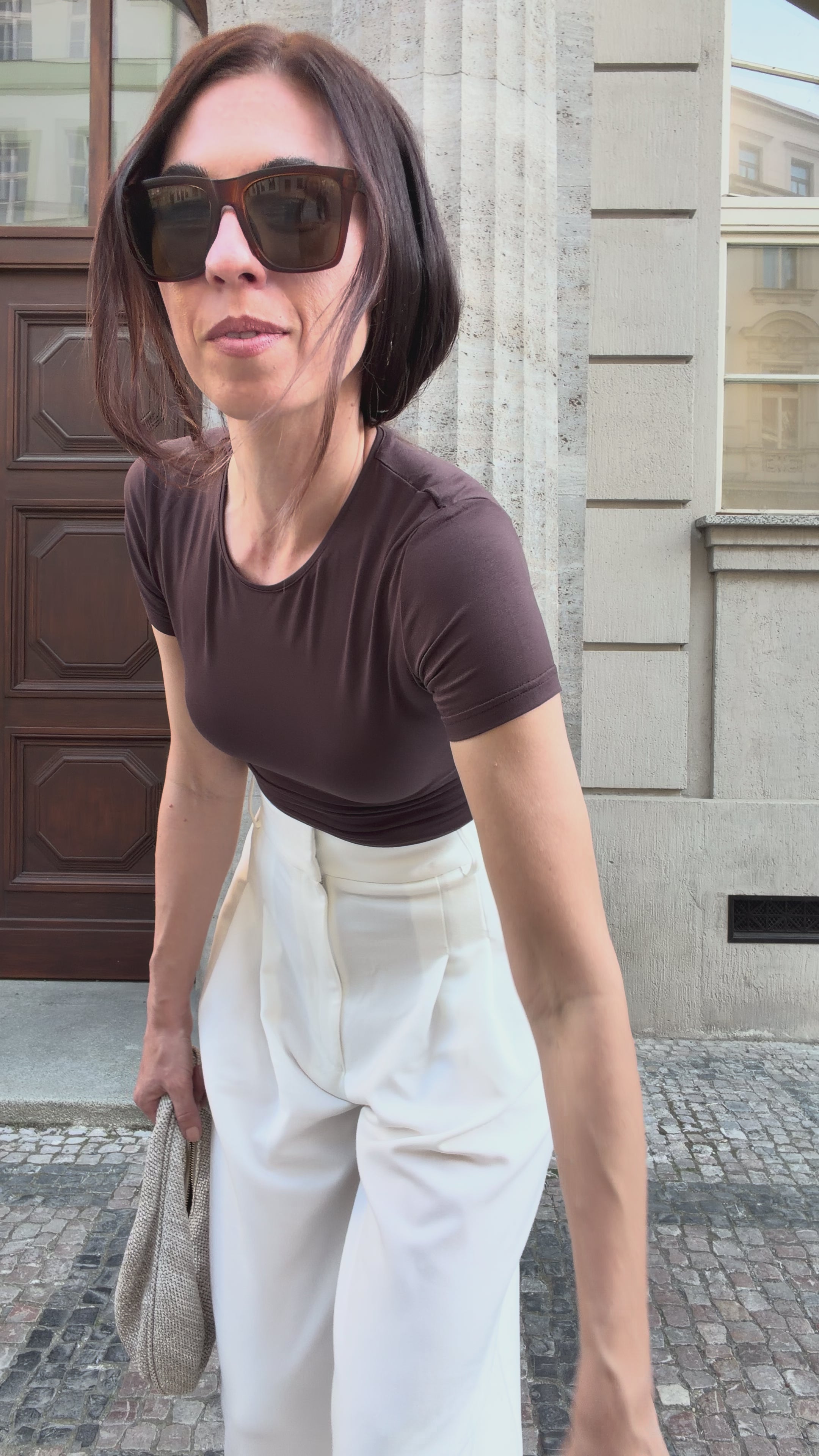 THÉFI Light Essential Tee in brown