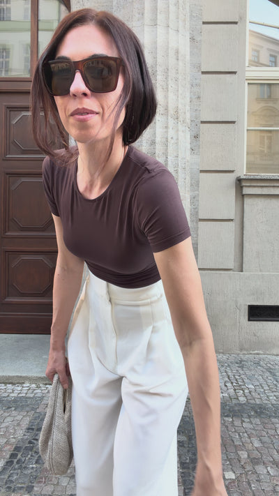 THÉFI Light Essential Tee in brown